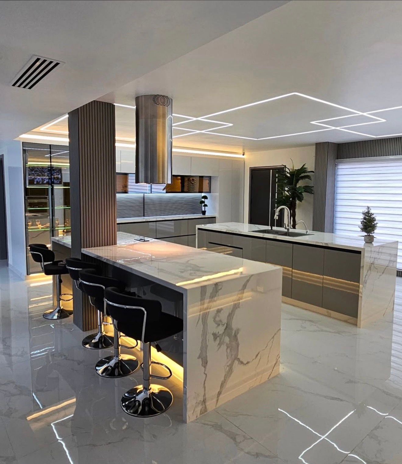 Luxury Kitchens
